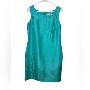 Dawn Joy Sleeveless Floral Dress